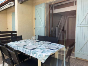Maison cabine mezzanine 6 couchages PORT LEUCATE NATURISME PL070-104